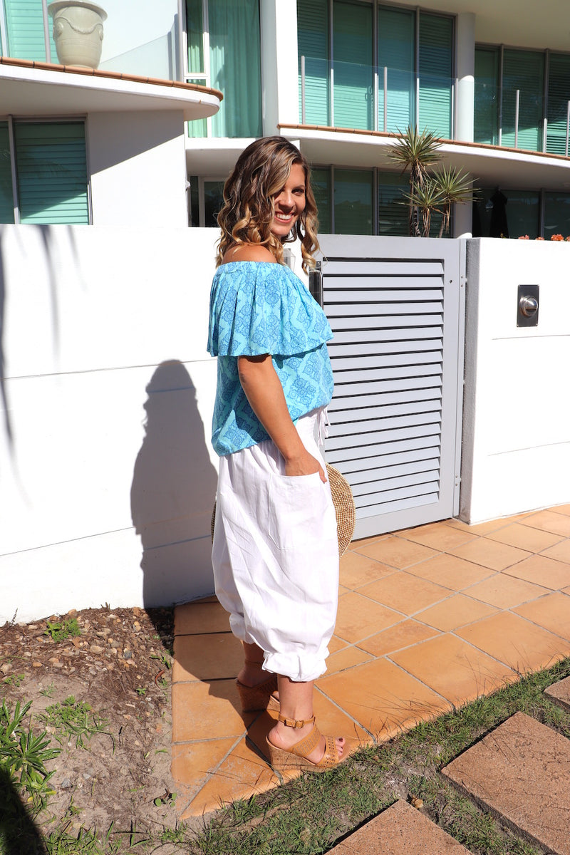 Love The Frill On Or Off the Shoulders Top In Ocean Blue