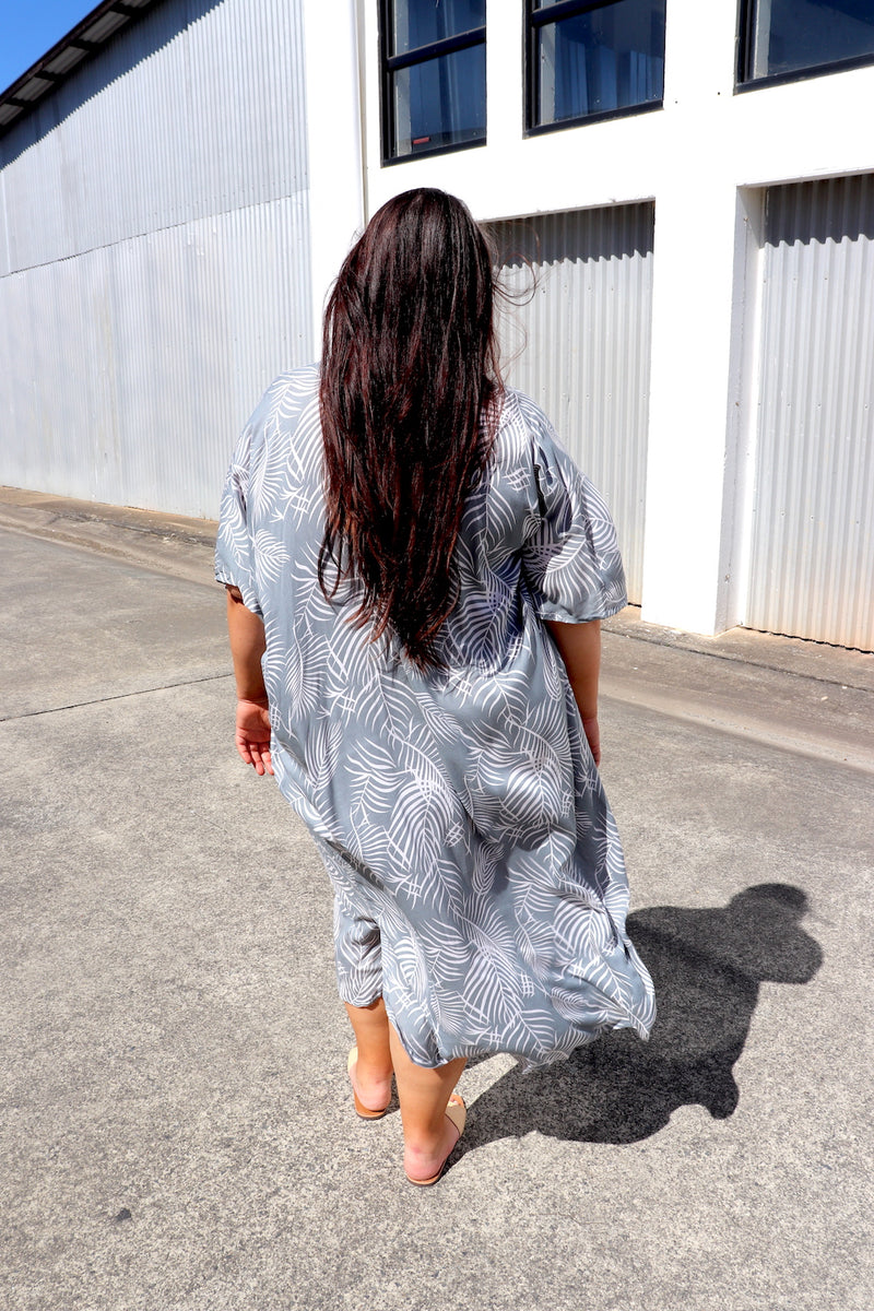 Long Kaftan In Grey Feathers