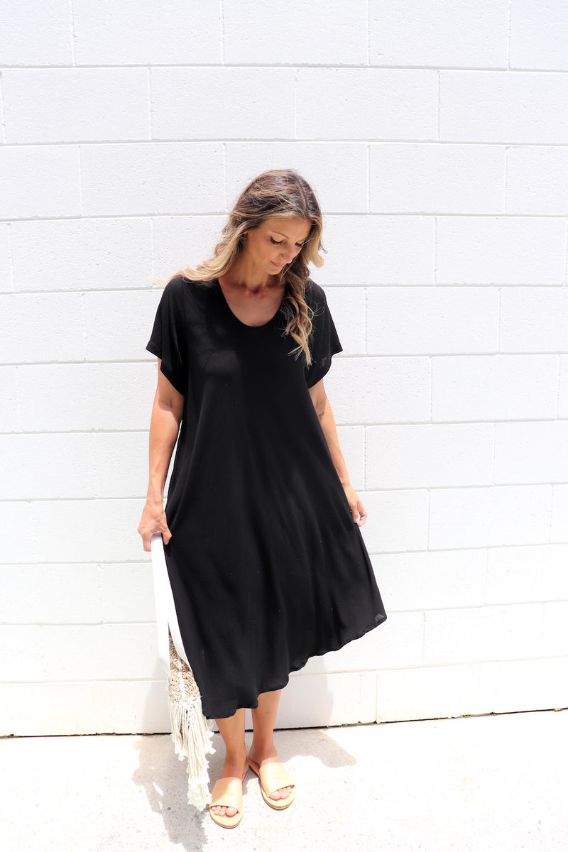 Kokomo Short Sleeve Dress in Black