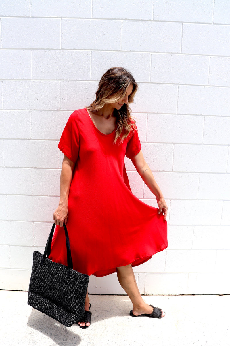 Kokomo Short Sleeve Dress in Red